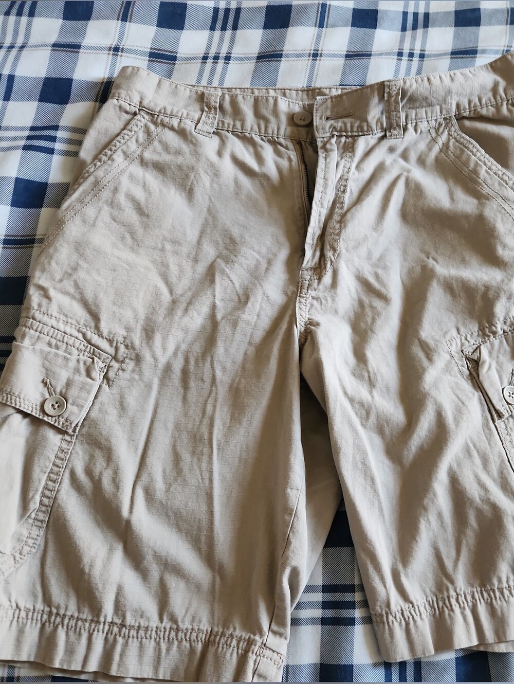 Men's Khaki Cargo Shorts Calvin Klein Size 34